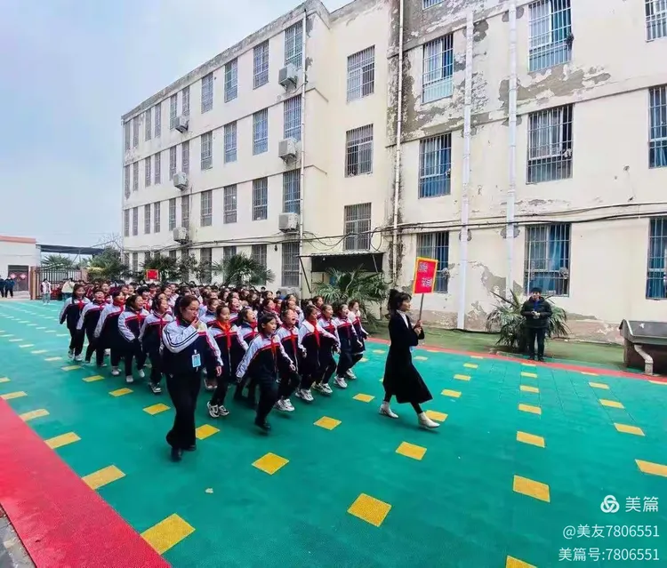 睢阳一中小学部举行班级风采大赛